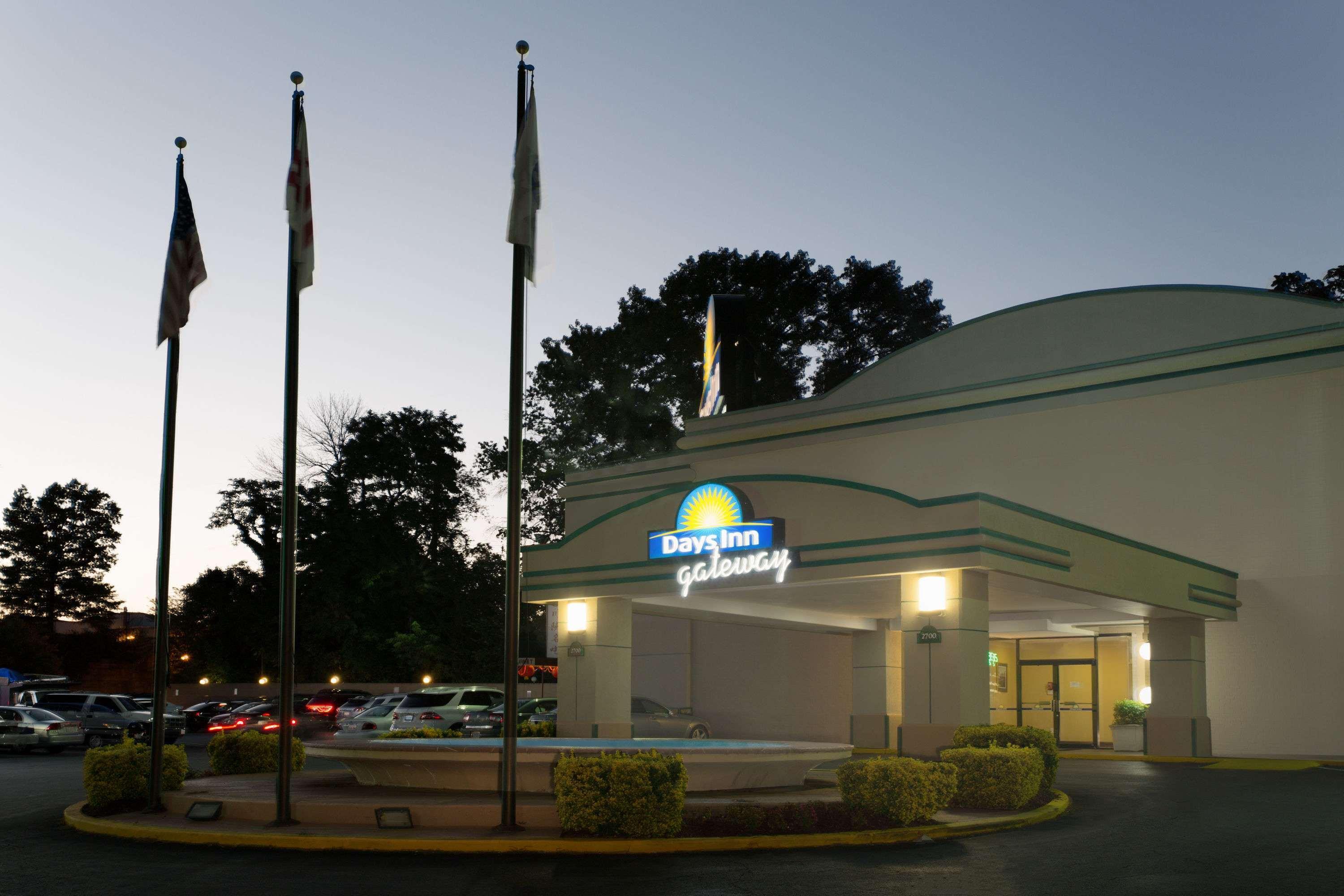 Days Inn By Wyndham Washington Dc/Gateway Εξωτερικό φωτογραφία