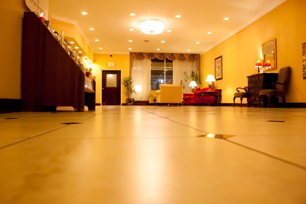 Days Inn By Wyndham Washington Dc/Gateway Εξωτερικό φωτογραφία